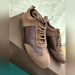 Louis Vuitton brand new walking sneakers. NW. Size 37. (Fits 7.5)